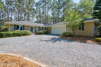89 Pine Ridge Dr, Whispering Pines, NC 28327