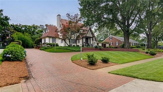 2840 Reynolds Dr, Winston Salem, NC 27104