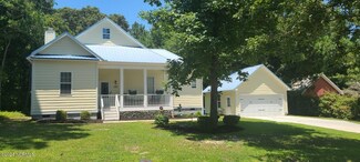 181 Royal Tern Dr, Hampstead, NC 28443