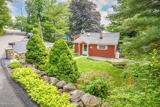 2100 Lakeside Dr W, Highland Lakes, NJ 07422