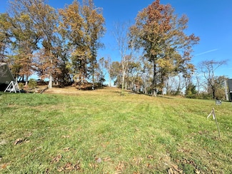 175 Lorraine Ct, Berea, KY 40403