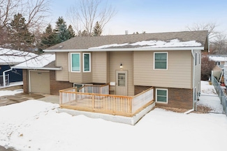 2405 Lockwood Dr, Rapid City, SD 57702