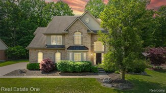 3788 High Grove Way Unit 47, Lake Orion, MI 48360