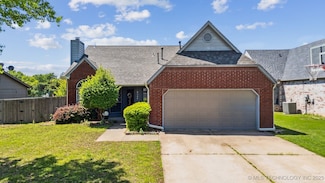 9528 S 93rd Ave E, Tulsa, OK 74133