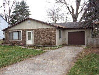 203 Powers St, Angola, IN 46703
