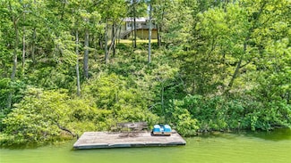 22 Marina Cir S, Bella Vista, AR 72715