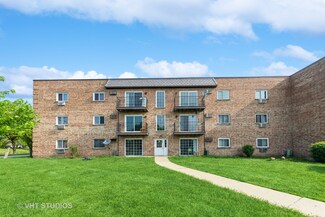 159 W Elk Trail Unit 356, Carol Stream, IL 60188