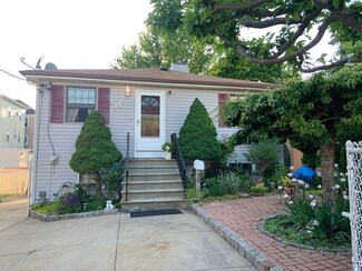 98 Johnson St, Fall River, MA 02723