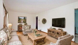 3816 Independence Ave N, New Hope, MN 55427