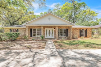 824 Regents Dr W, Mobile, AL 36609