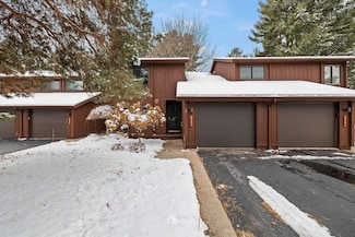 4903 Grandview Cir, Midland, MI 48640