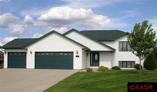 133 Quinion Dr, Mankato, MN 56001