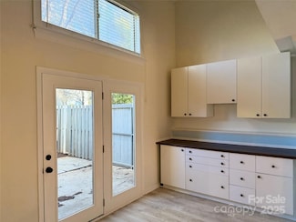 6130 Heathstone Ln Unit E, Charlotte, NC 28210