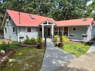 226 Hawk Hill Ln, Lakemont, GA 30552