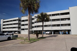 580 Pleasure Island Blvd Unit 215, Port Arthur, TX 77640