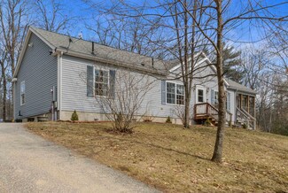 148 Old Wolfeboro Rd, Alton, NH 03809