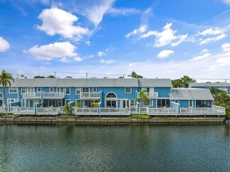 812 Ocean Dunes Cir, Jupiter, FL 33477