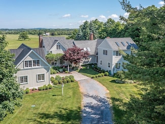 178 Popple Dungeon Rd, Charlotte, VT 05445