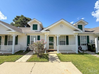 2511 Trailwood Dr, Cantonment, FL 32533