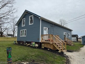 10264 Tallmadge Rd, Diamond, OH 44412