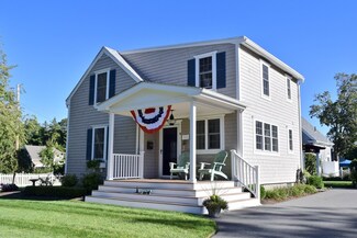 9 Franklin St, South Dartmouth, MA 02748