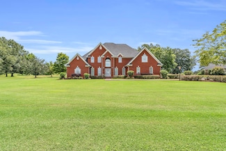 201 Quail Ridge Rd, West Point, MS 39773