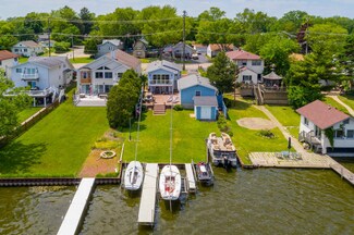 35371 N Wilson Rd, Ingleside, IL 60041