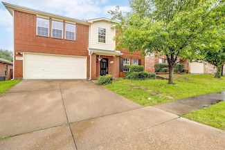 10053 Pronghorn Ln, Fort Worth, TX 76108