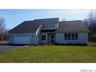9501 Pendergast Rd, Phoenix, NY 13135