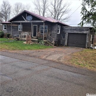 11954 Aldrich Rd, Silver Creek, NY 14136