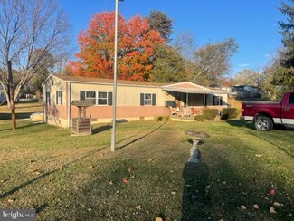 16 Charlies Ln, Stafford, VA 22556