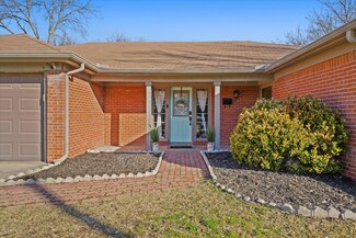 7609 Oxley Dr, Richland Hills, TX 76118