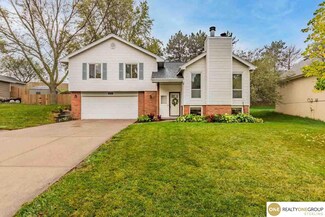 1325 Scott Rd, Papillion, NE 68046