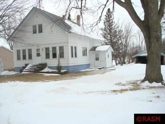 530 Woodman Ave, Dovray, MN 56125