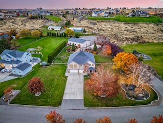 7515 Sandy Ridge Rd, Pasco, WA 99301