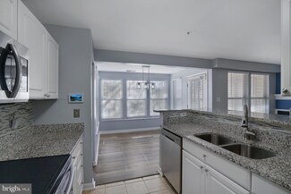 7518B Snowpea Ct Unit 38, Alexandria, VA 22306