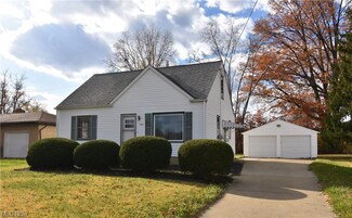 1725 Clemmens Ave NW, Warren, OH 44485