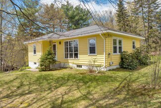 11 Clow Rd, Wolfeboro, NH 03894
