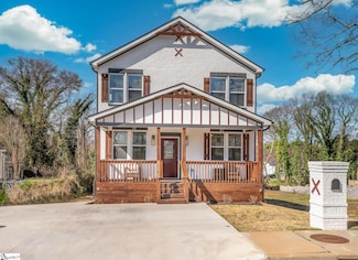 105 Sterling St, Greenville, SC 29601