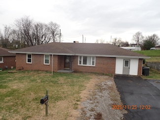 102 Cave Springs Dr, Lancaster, KY 40444