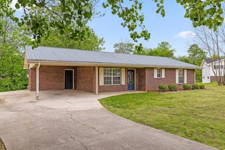 39 Malenda Dr, Trenton, GA 30752