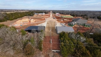 104 Pine Valley Ln, Shawnee, OK 74801