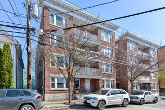 39 Harbor St Unit 5, Salem, MA 01970