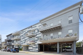 8616 Oak St Unit 402, New Orleans, LA 70118