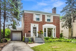 6509 N Trumbull Ave, Lincolnwood, IL 60712