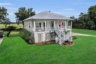 1086 Winnie Davis Ct NE, Townsend, GA 31331