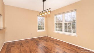4474 Hillside Ct, Ann Arbor, MI 48105