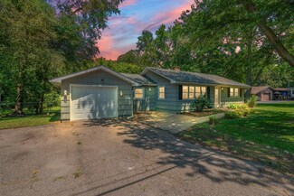 6286 Old Porter Rd, Portage, IN 46368