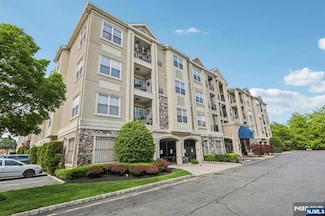 5107 Burwood Rd Unit 494, Clifton, NJ 07013