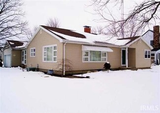 112 S Harvard St, Mentone, IN 46539